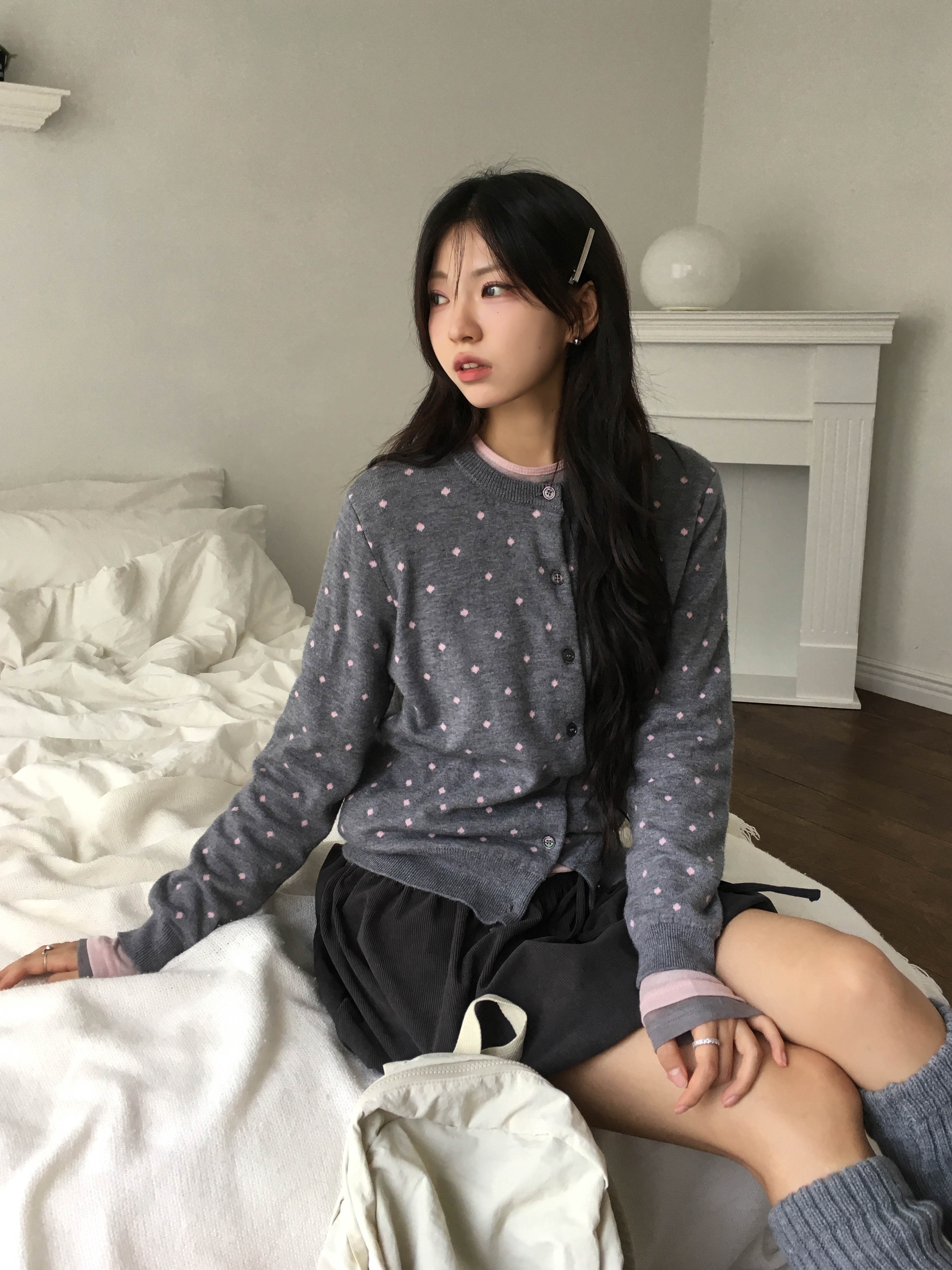 [포인트템🖤] 코지 도트 니트 가디건 상세 이미지 12